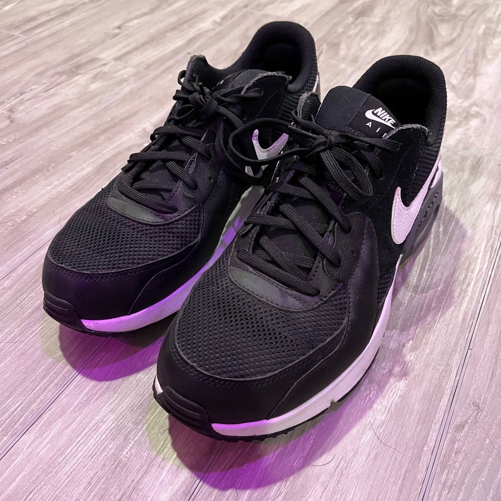 Nike AirMax 90 Sneakers (Black, Mens 10.5) Great Condition